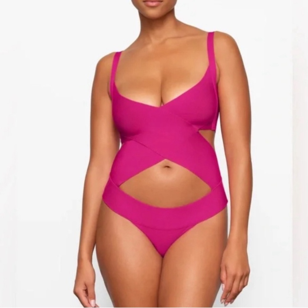 SKIMS Knit Swim Monokini Magenta Bandage Bodysuit One Piece Swimsuit 3X & 2X